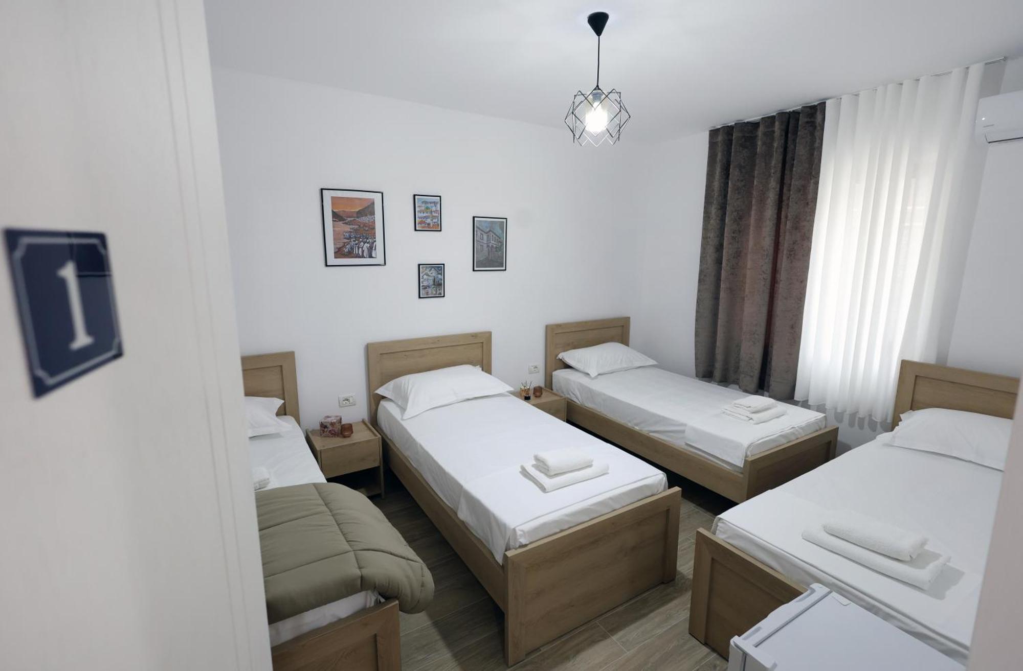 Hotel Vila Vreko B&B Berat Exterior foto