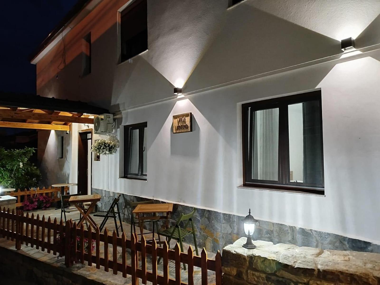 Hotel Vila Vreko B&B Berat Exterior foto